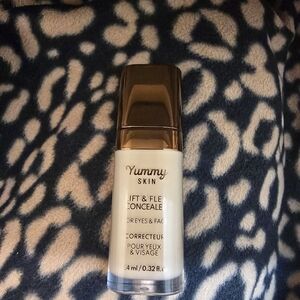Danessa Myricks Yummy Skin Lift & Flex Hydrating Concealer - Shade 5